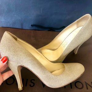 Marchez Vous Sand Stephanie Glitter Suede Pumps